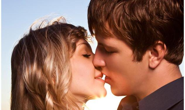 Французский поцелуй - как правильно целоваться, техника, фото, видео 1