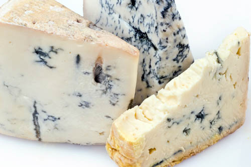 Голубой сыр и его разновидности, сыр с голубой плесенью - описание Горгонзола
