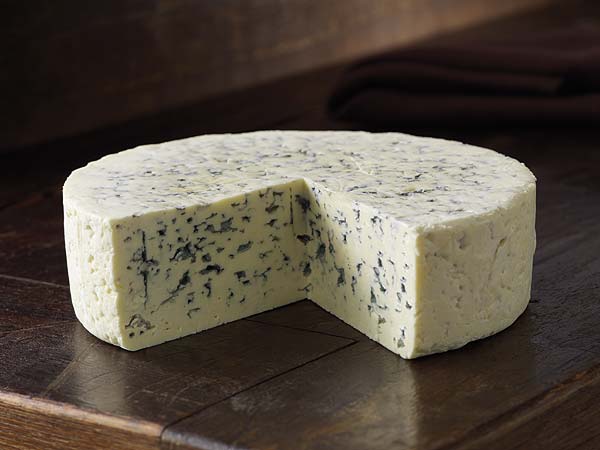 Голубой сыр и его разновидности, сыр с голубой плесенью - описание Данаблу