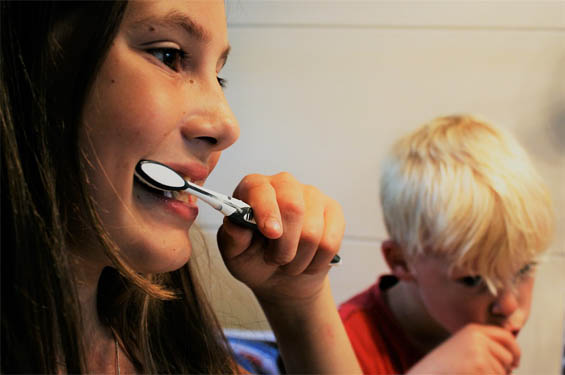 Когда начинать чистить зубы ребенку, средства для зубов малышей 5