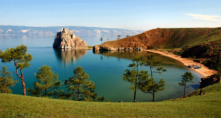 Топ-10 самых больших озер в мире - площадь и глубина, интересное 8