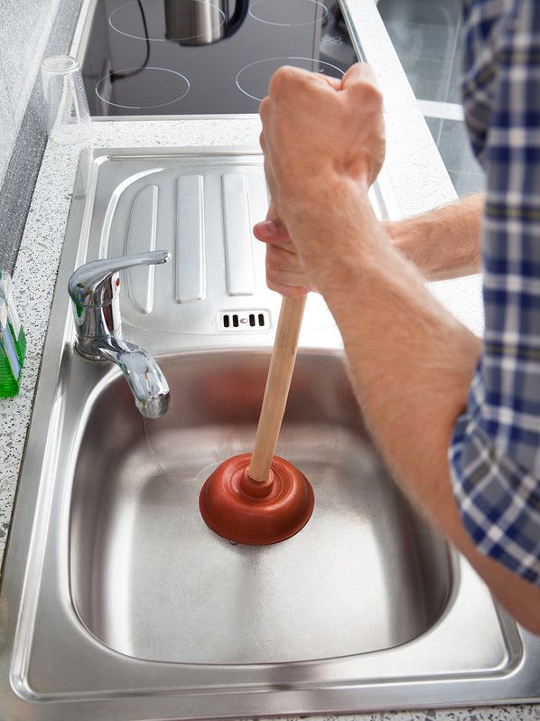 Как прочистить засор в раковине на кухне - основные способы 2