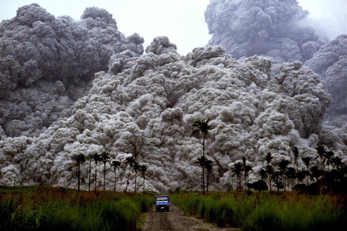 Извержение вулкана, землетрясения, лава - красивые снимки и фото 11
