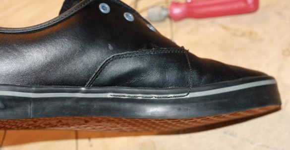 Как прошить обувь шилом или крючком своими руками - способы 4