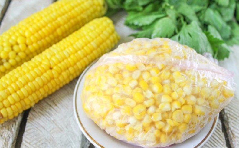Как правильно заморозить кукурузу на осень или зиму - этапы 2