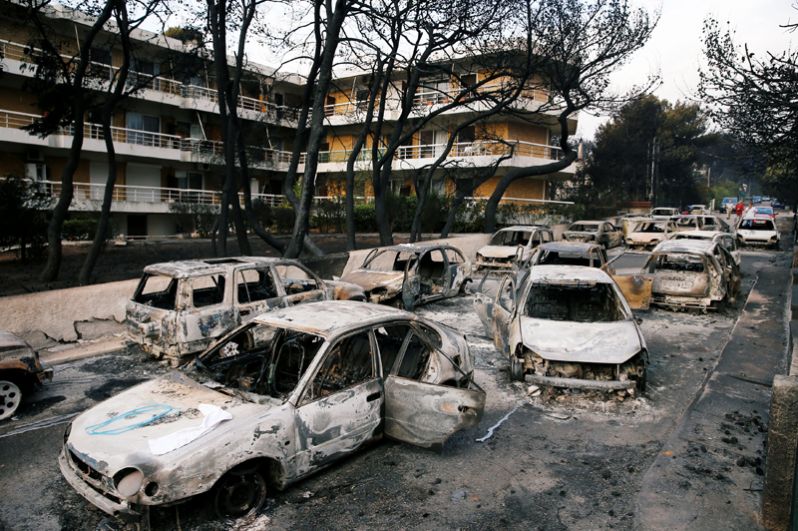 Масштабные лесные пожары в Греции - новости с фото 3