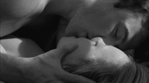 Открытки гифки поцелуи, люди целуются - самые красивые 13