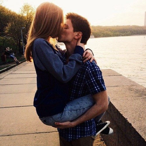 Девушка и парень целуются - красивые картинки и фото 20 штук 2