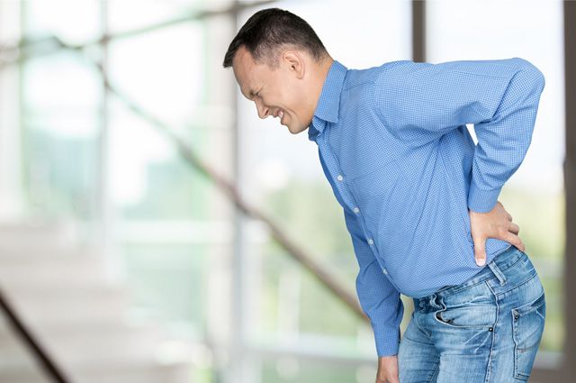 Что делать, если тяжело стоять и сидеть из-за болей в спине 2