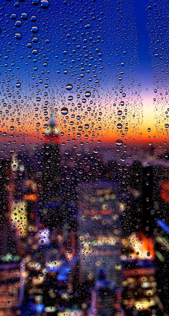 Красивые и удивительные картинки дождя для заставки - подборка 16