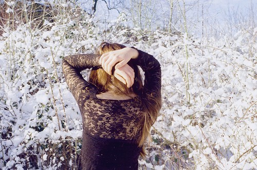Фото девушек зимой со спины 3
