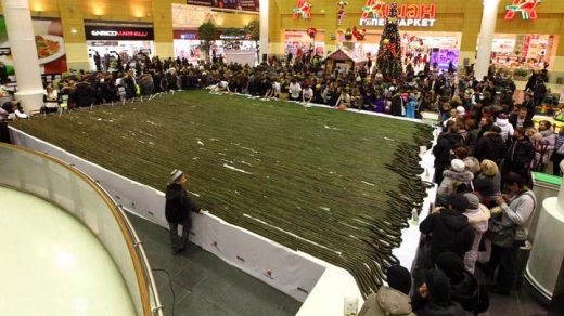 Самый длинный ролл в мире в Екатеринбурге - фото, описание, интересное 1