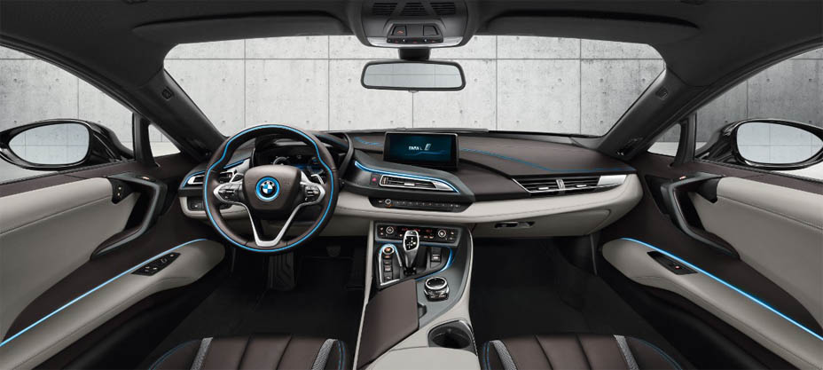 BMW i8 - красивые фото, картинки и фото салона автомобиля 11