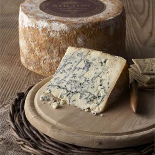 Голубой сыр и его разновидности, сыр с голубой плесенью - описание Стилтон