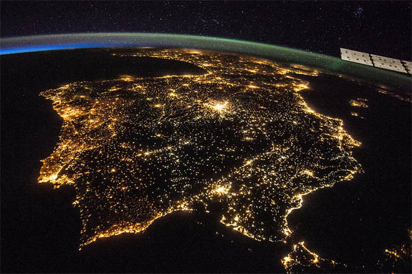 Красивые картинки земли из космоса - для детей, прикольные 11
