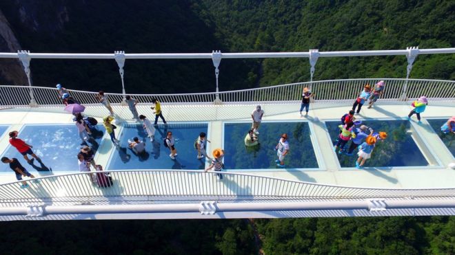 Стеклянный мост в Китае - удивительные и невероятные фото, видео 4