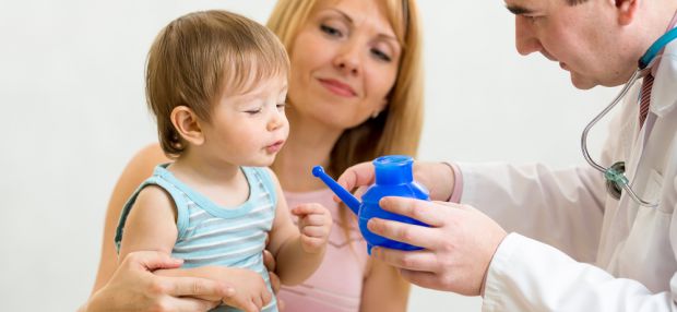Как промывать нос физраствором ребенку в домашних условиях - лучшие способы 3