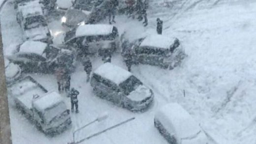 Во Владивостоке из-за снегопада произошло около 300 ДТП - новости сегодня 1