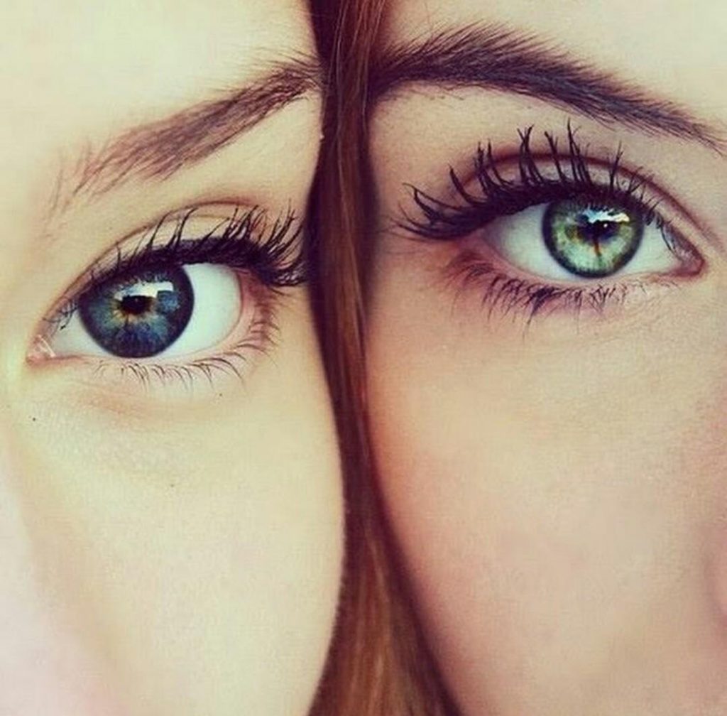 Два глаза