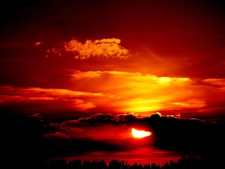 Невероятный и красивый закат Солнца летом - картинки и изображения 4