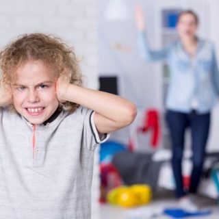 Как отучить себя кричать на ребенка - эффективные методики и способы 2