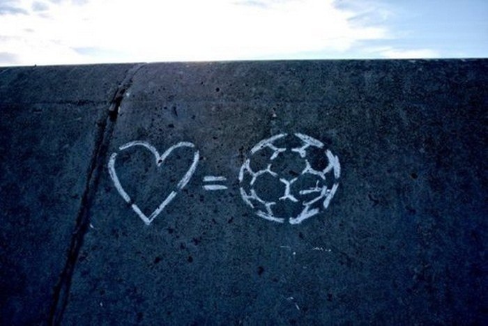 Love football. Люблю футбол. Люблю футбол картинки. Я люблю футбол на аву. Лове футбол.