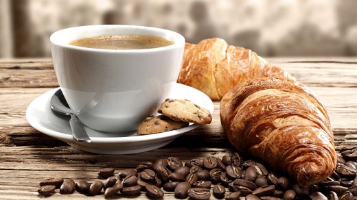 Круассаны с кофе, или как позавтракать по-французски - рецепт 1