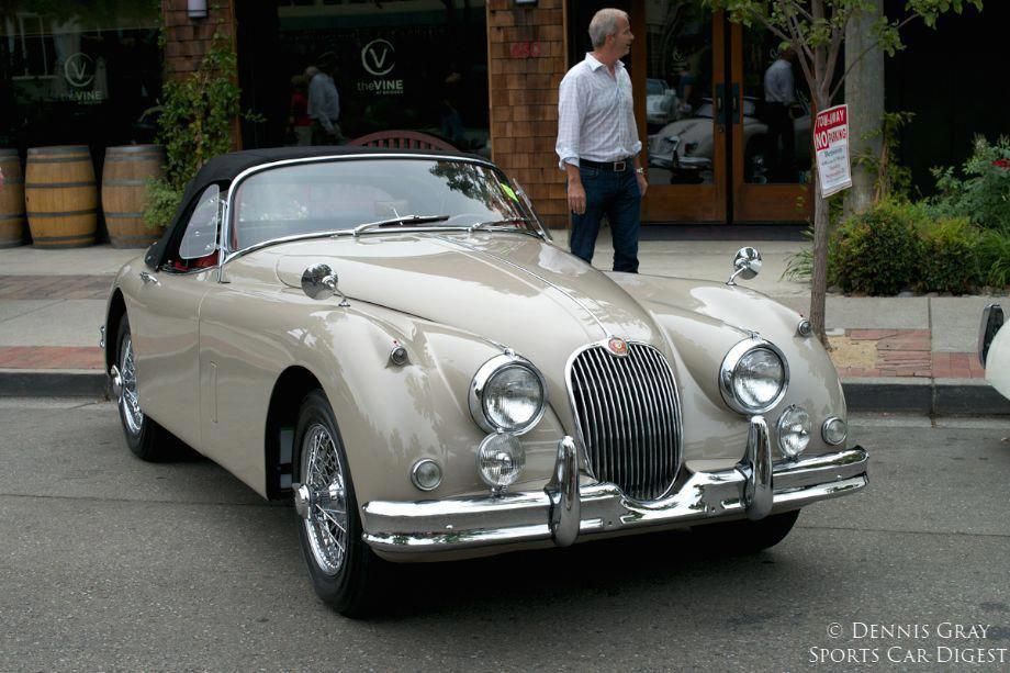 Ягуар ретро XK 150