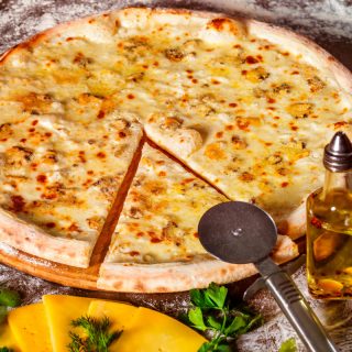 Домашняя пицца с сыром   рецепт и приготовление