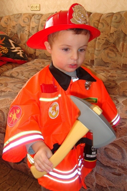 Костюм пожарника для детей своими руками006