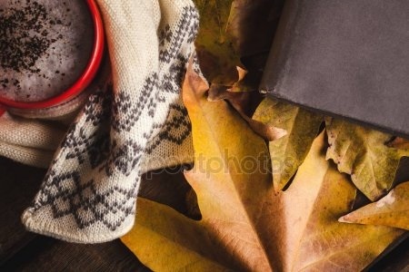 Осенние листья и кофе картинки красивые и милые003