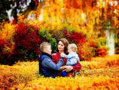 Осенняя семейная фотосессия на природе   фото идеи (18)