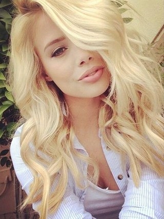 Красивые девушки блондинки на аву (31 фото)