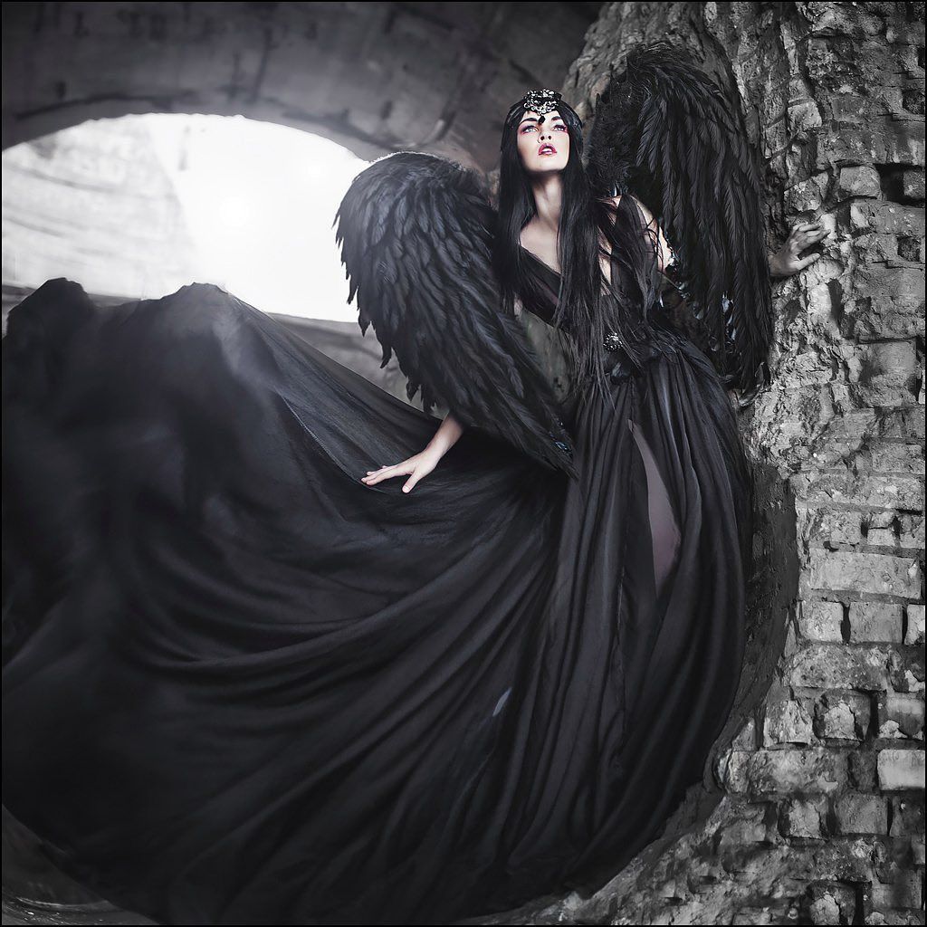 Красивое фото на аватарку черный ангел (14)