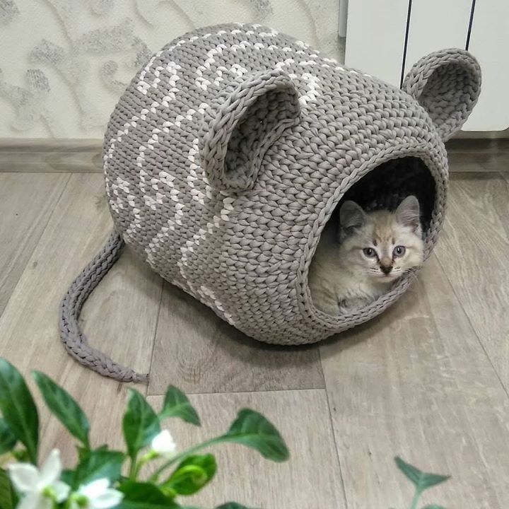 Вязаная крючком кроватка для кошки