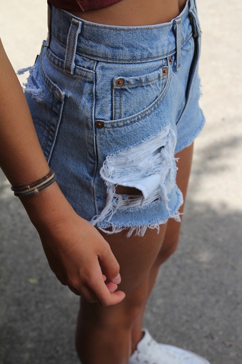 Девушки в джинсовых шортах на аву   лучшие фото (25)