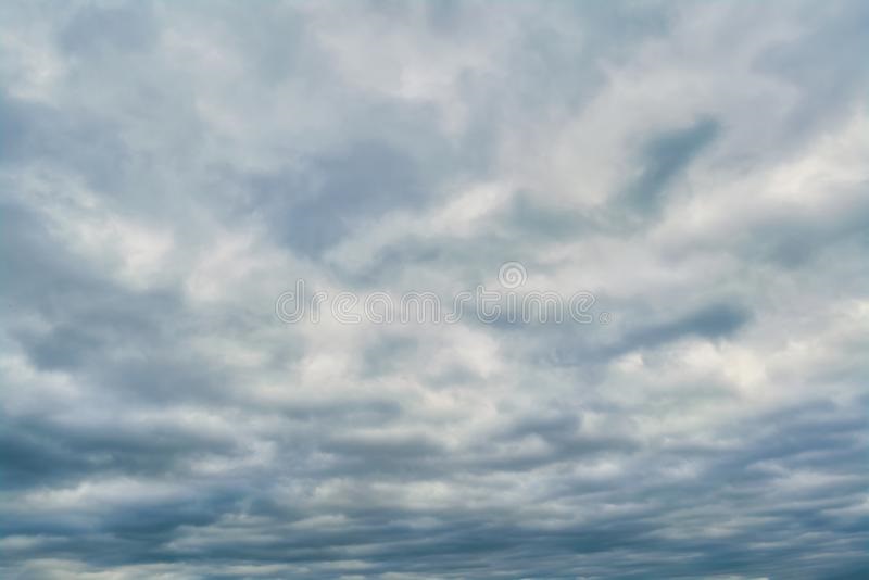 Картинки осеннего неба с облаками для детей (23)
