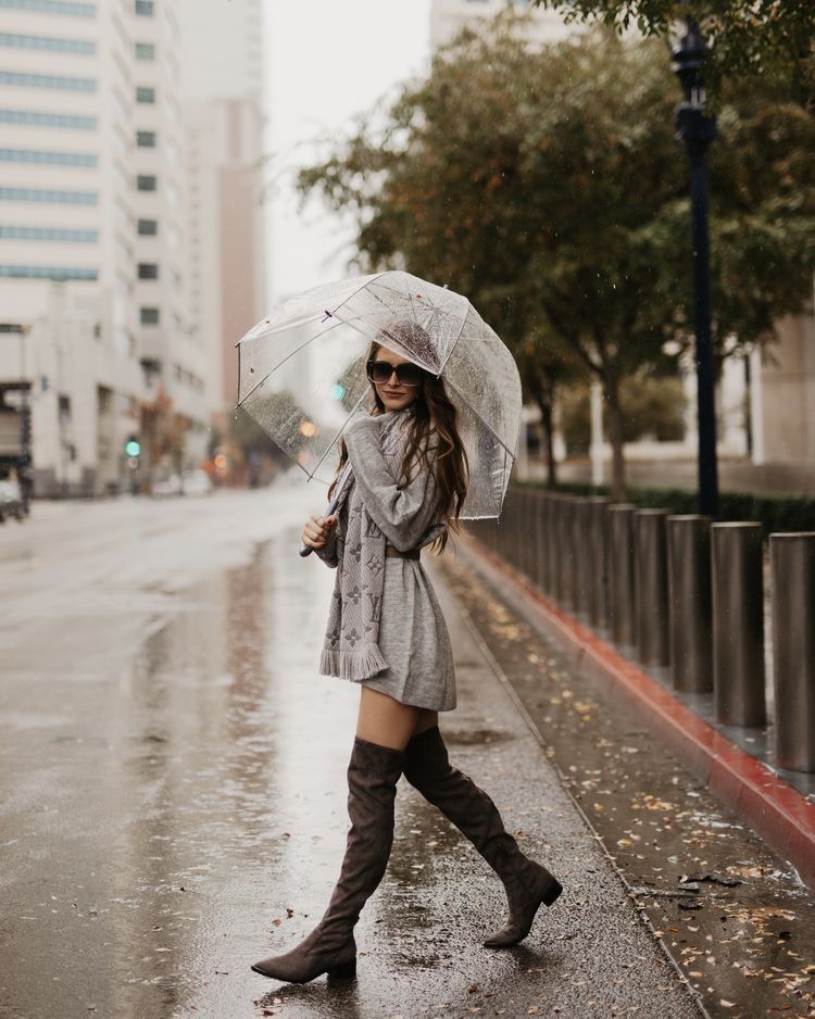Красивые фото - девушка осенью под дождем (20)