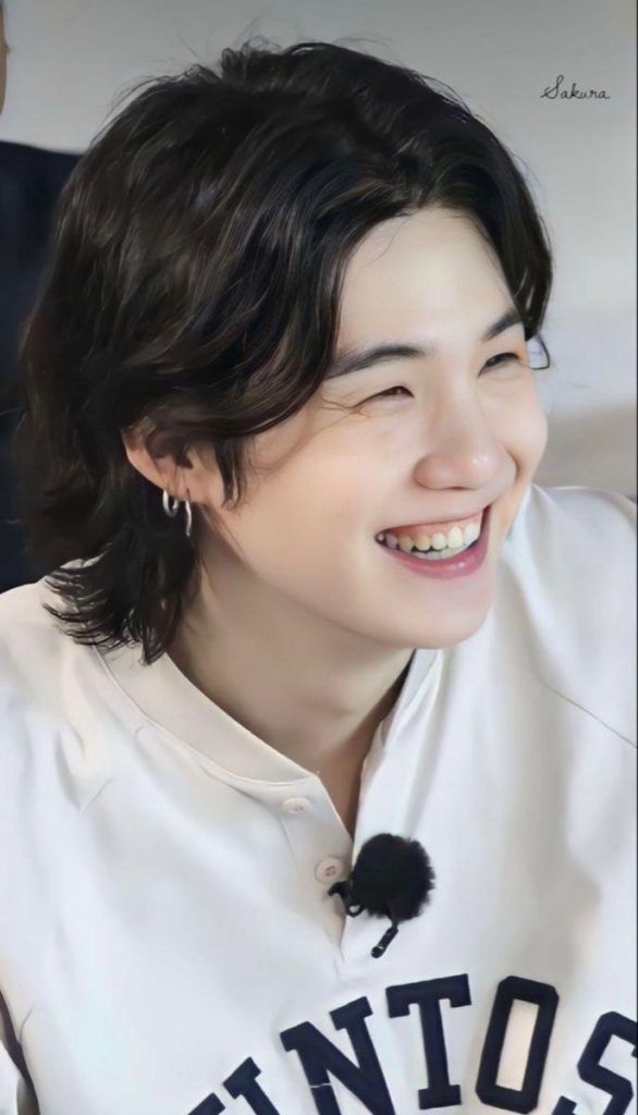 Очаровательная улыбка Мин Юн Ги - красивые фото (8)
