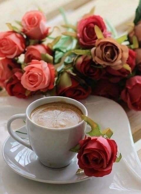 Чашка кофе и цветы на ветках   обои и фото (2)