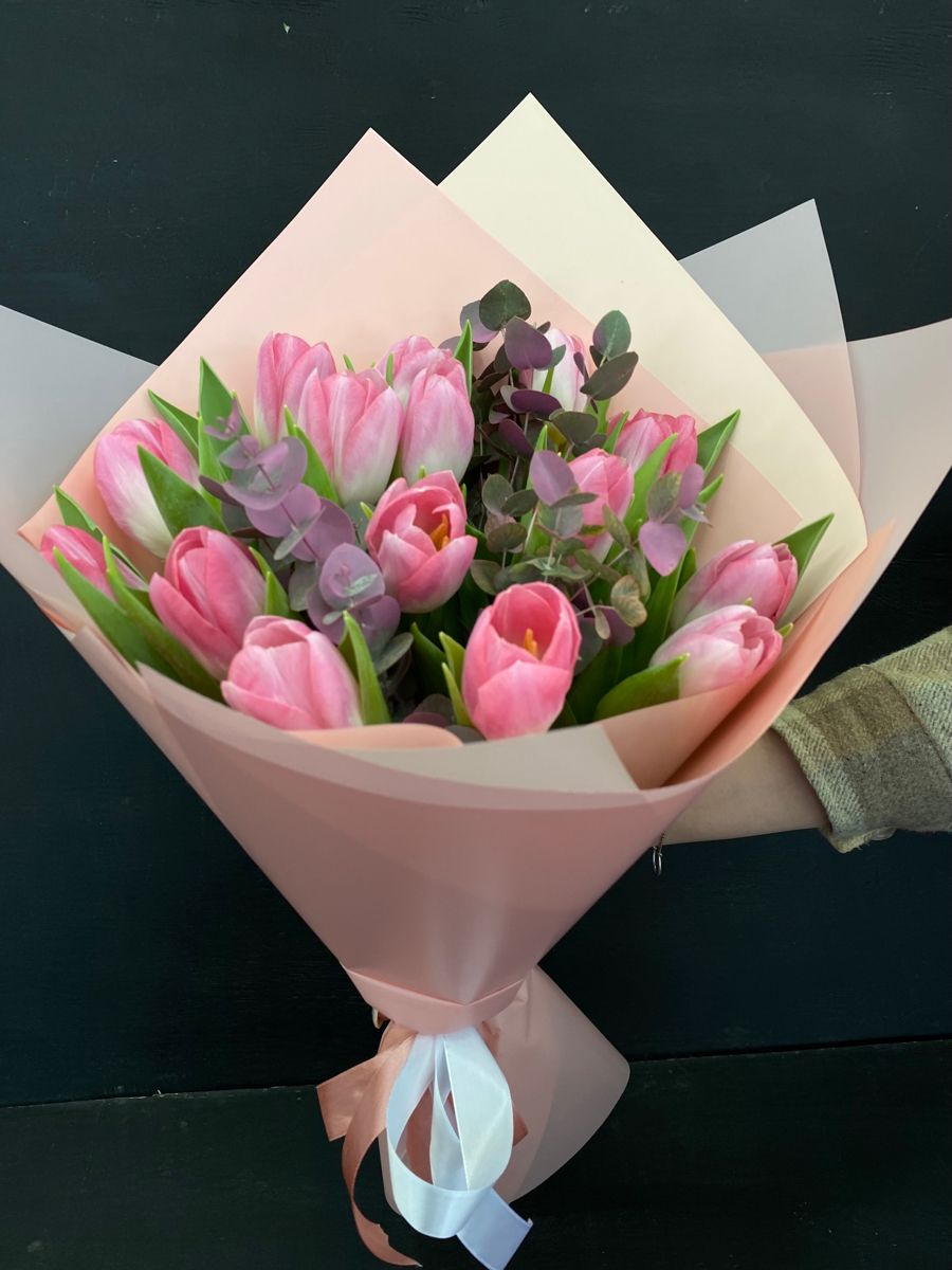Розовые тюльпаны девушке на 8 марта   картинки (13)