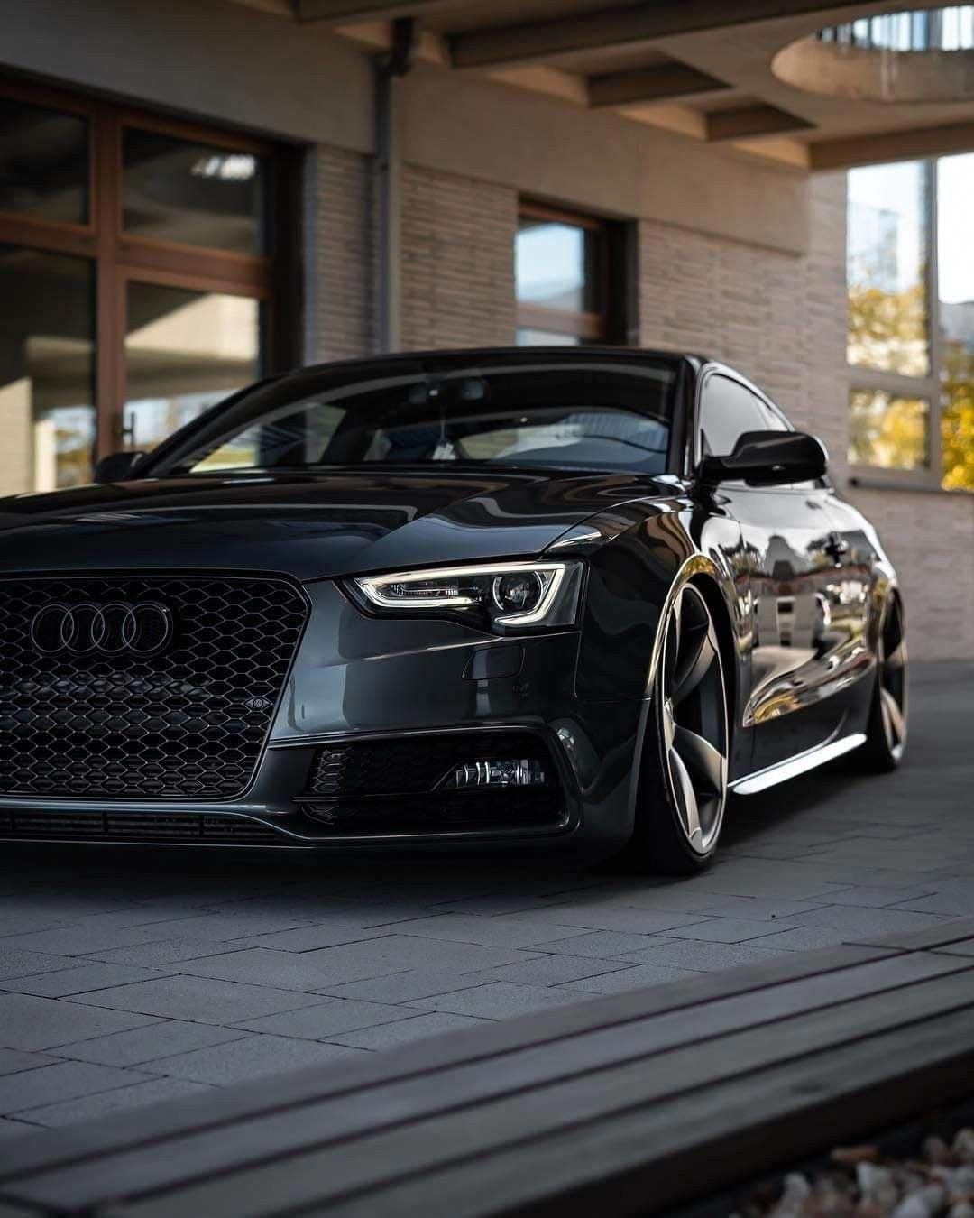 Спортивная Audi r6