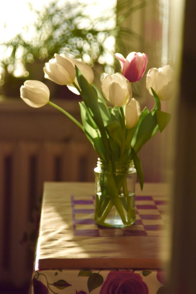 Букет нежных тюльпанов - обои на телефон (18)