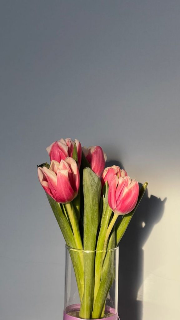 Букет нежных тюльпанов - обои на телефон (27)