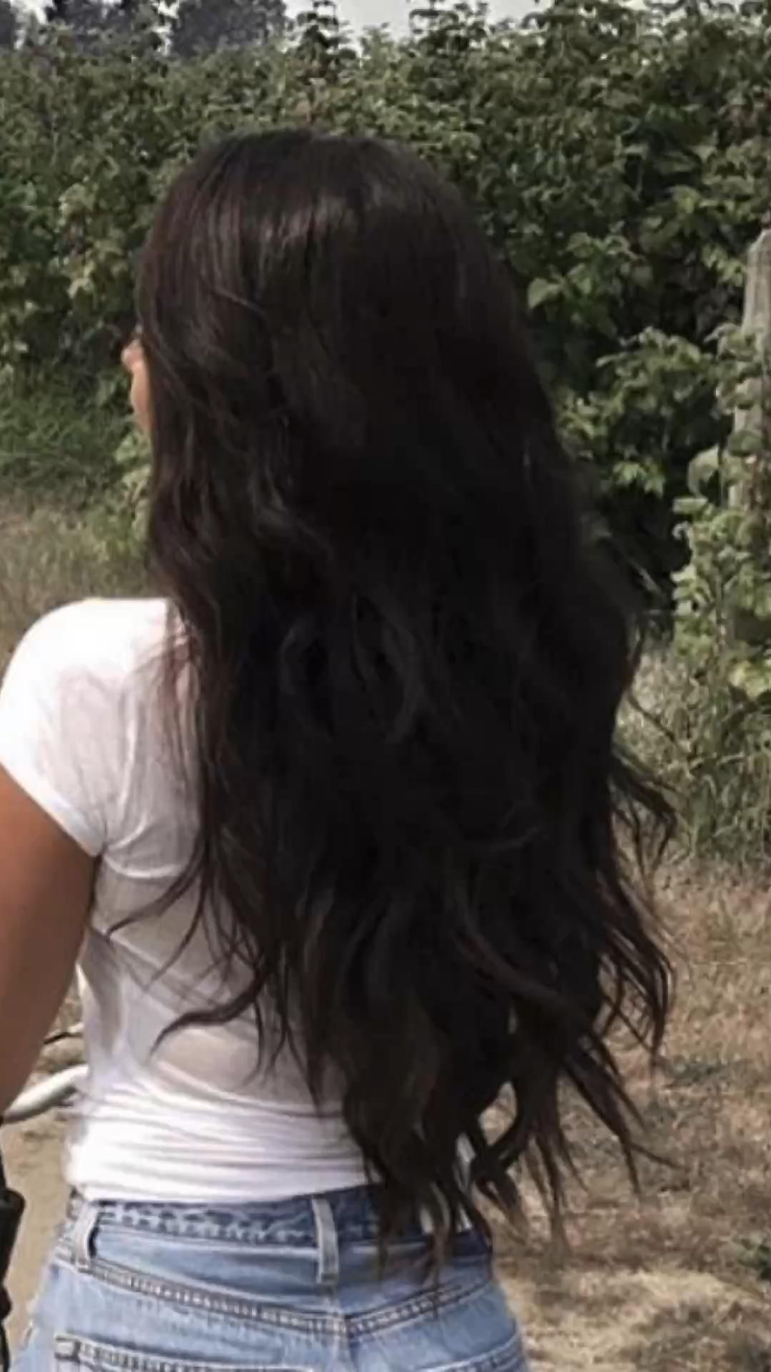Красивые фото 2023   брюнетка с длинными волосами (25)