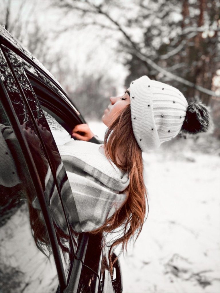 Лучшие фото девушка со спины зимой на аву (18)