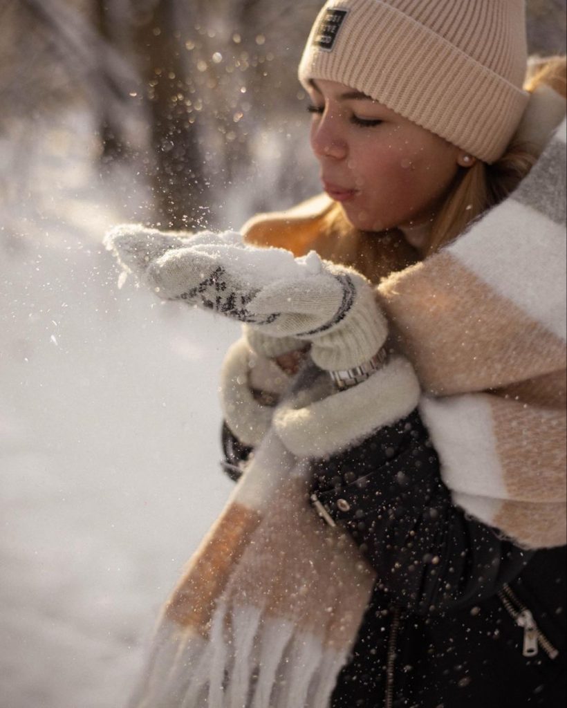 Лучшие фото девушка со спины зимой на аву (24)