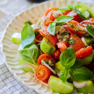 Салат из огурцов и помидоров легкость и польза в каждом кусочке 2